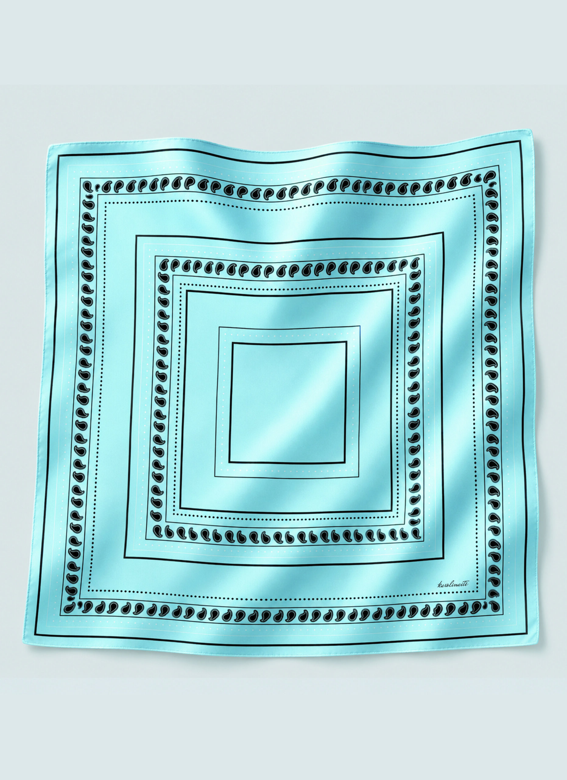 portofino-sky-blue-silk-scarf Žydra 100% šilko skarelė moterims Portofino Sky su minimalistiniu paisley raštu